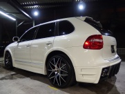 ポルシェ カイエン V6 左ハンドル サンルーフ シートヒーター 中古車