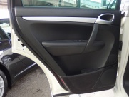 ポルシェ カイエン V6 左ハンドル サンルーフ シートヒーター 中古車
