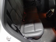 ポルシェ カイエン S ディーラー車　左ハンドル　 中古車