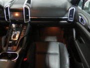 ポルシェ カイエン S ディーラー車　左ハンドル　 中古車