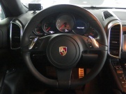 ポルシェ カイエン S ディーラー車　左ハンドル　 中古車