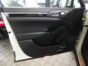 ポルシェ カイエン S ディーラー車　左ハンドル　 中古車