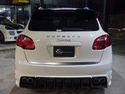 ポルシェ カイエン S ディーラー車　左ハンドル　 中古車