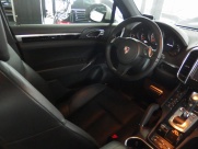 ポルシェ カイエン S ディーラー車　左ハンドル　 中古車