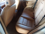 ポルシェ カイエン V6　左ハンドル　サンルーフ　シートヒーター 中古車