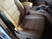 ポルシェ カイエン V6　左ハンドル　サンルーフ　シートヒーター 中古車