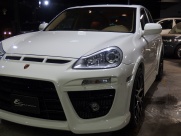 ポルシェ カイエン V6　左ハンドル　サンルーフ　シートヒーター 中古車