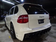 ポルシェ カイエン V6　左ハンドル　サンルーフ　シートヒーター 中古車