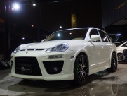 ポルシェ カイエン V6　左ハンドル　サンルーフ　シートヒーター 中古車