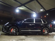 ポルシェ&nbsp;カイエン&nbsp;V6　左ハンドル　パノラマルーフ　EUR-GTフルエアロ&nbsp;中古車