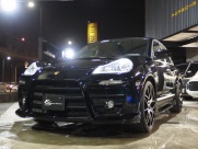 ポルシェ&nbsp;カイエン&nbsp;V6　左ハンドル　パノラマルーフ　EUR-GTフルエアロ&nbsp;中古車