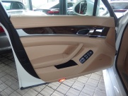 ポルシェ&nbsp;パナメーラ&nbsp;V6 左ハンドル　EUR-GTコンプリート&nbsp;中古車