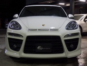 ポルシェ カイエン S　EUR-GTフルエアロ　ディーラー車　左ハンドル　 中古車