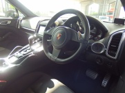 ポルシェ&nbsp;カイエン&nbsp;S　ディーラー車　走行2.2万㎞　PASM&nbsp;中古車