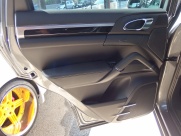 ポルシェ&nbsp;カイエン&nbsp;S　ディーラー車　走行2.2万㎞　PASM&nbsp;中古車