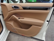 ポルシェ カイエン V6　左ハンドル　 EUR-GT 中古車