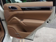 ポルシェ カイエン V6　左ハンドル　 EUR-GT 中古車