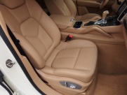 ポルシェ カイエン V6　左ハンドル　 EUR-GT 中古車