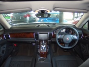 ポルシェ&nbsp;パナメーラ&nbsp;S　EUR-GTフルエアロ　ディーラー車　右ハンドル　&nbsp;中古車