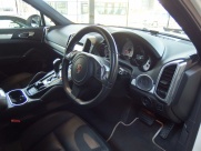 ポルシェ カイエン V6 ディーラー車 EUR-GT 右ハンドル 中古車