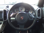 ポルシェ カイエン V6 ディーラー車 EUR-GT 右ハンドル 中古車