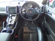 ポルシェ カイエン V6 ディーラー車 EUR-GT 右ハンドル 中古車