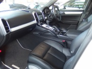 ポルシェ カイエン V6 ディーラー車 EUR-GT 右ハンドル 中古車