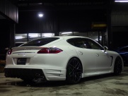 ポルシェ パナメーラ S EUR-GTフルエアロ 左ハンドル エアサス ベンチレーションシート 新車並行 中古車