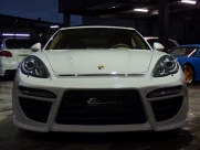 ポルシェ パナメーラ S EUR-GTフルエアロ 左ハンドル エアサス ベンチレーションシート 新車並行 中古車