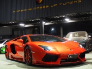 ランボルギーニ アヴェンタドール LP700-4　ディーラー車　ロエンエアロ　外マフラー 中古車