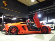 ランボルギーニ アヴェンタドール LP700-4　ディーラー車　ロエンエアロ　外マフラー 中古車