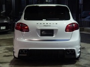 ポルシェ&nbsp;カイエン&nbsp;V6　EUR-GTフルエアロ　ディーラー車　右ハンドル　&nbsp;中古車