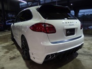 ポルシェ&nbsp;カイエン&nbsp;V6　EUR-GTフルエアロ　ディーラー車　右ハンドル　&nbsp;中古車