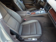 ポルシェ パナメーラ ターボ　スポーツクロノパッケージ　正規ディーラー車 中古車