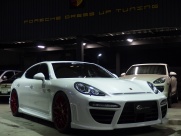 ポルシェ パナメーラ ターボ　スポーツクロノパッケージ　正規ディーラー車 中古車