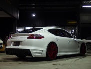 ポルシェ パナメーラ ターボ　スポーツクロノパッケージ　正規ディーラー車 中古車