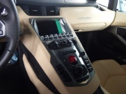 ランボルギーニ アヴェンタドール LP700-4ロードスター 中古車