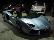 ランボルギーニ アヴェンタドール LP700-4ロードスター 中古車