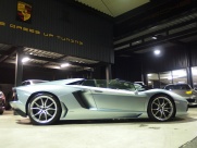 ランボルギーニ アヴェンタドール LP700-4ロードスター 中古車