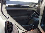 ポルシェ カイエン S 正規ディーラー車 左ハンドル サンルーフ 中古車