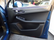 ポルシェ マカン 正規ディーラー車　新車保証対象車　ワンオーナー 中古車