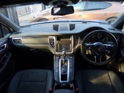 ポルシェ マカン 正規ディーラー車　新車保証対象車　ワンオーナー 中古車