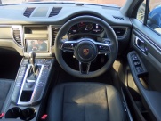 ポルシェ マカン 正規ディーラー車　新車保証対象車　ワンオーナー 中古車