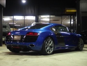 アウディ R8 V10 5.2L 正規ディーラー車 左ハンドル 中古車