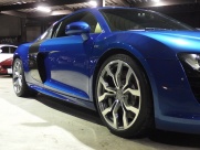 アウディ R8 V10 5.2L 正規ディーラー車 左ハンドル 中古車