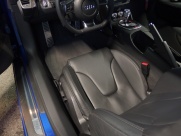 アウディ R8 V10 5.2L 正規ディーラー車 左ハンドル 中古車