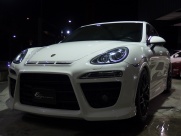 ポルシェ カイエン S 左ハンドル　EUR-GTコンプリート　2012年モデル 中古車