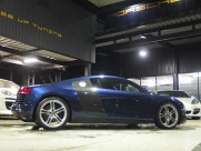 アウディ R8 4.2 FSI クアトロ　正規ディーラー車　左ハンドル 中古車