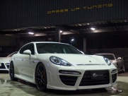 ポルシェ&nbsp;パナメーラ&nbsp;4 正規ディーラー車　EUR-GTフルエアロ 2011年モデル&nbsp;中古車