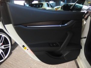 マセラティ ギブリ S　正規ディーラー車　右ハンドル　ワンオーナー 中古車